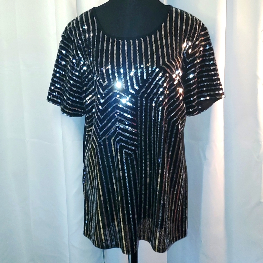 Laura Plus sequin top